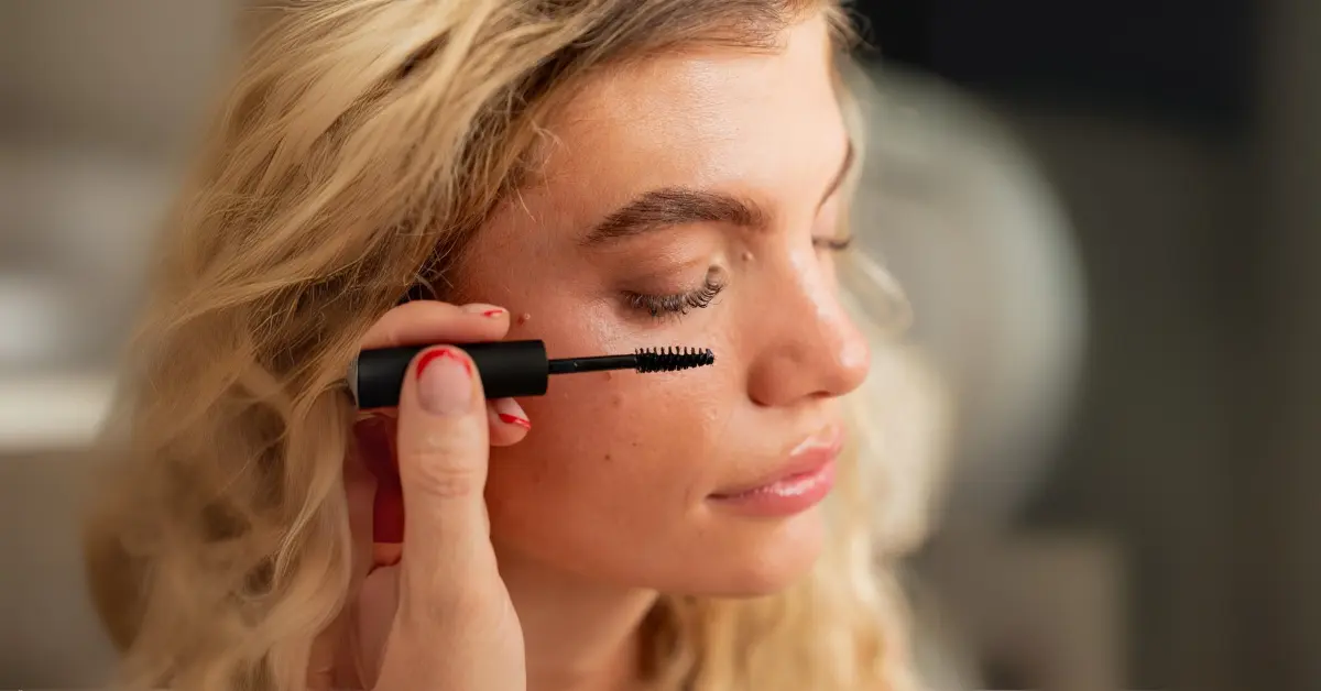 Lash Extension Aftercare: The Habits That Double Your Retention